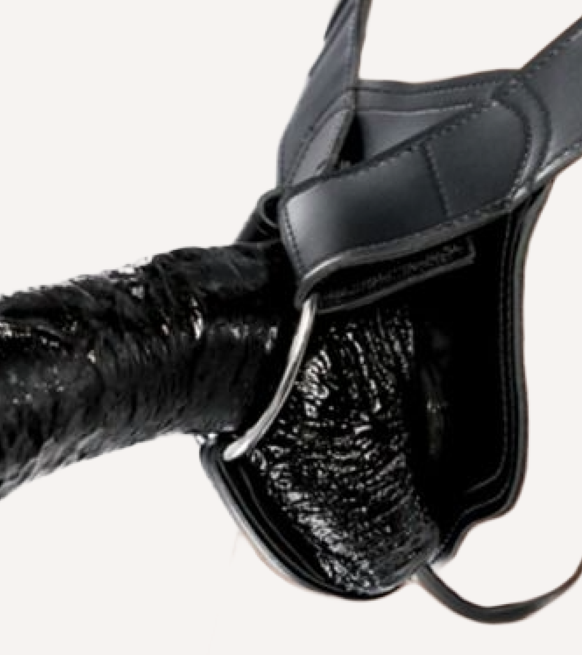 Ihålig Strap-on 'Series 10' med Kulor