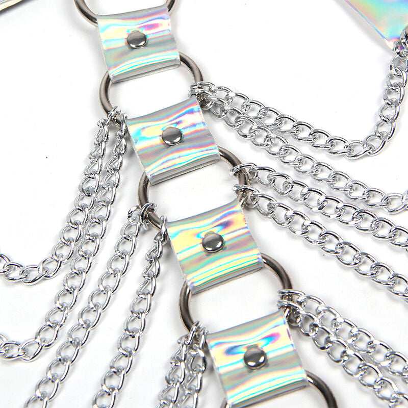 Bröstsele med Ringar och Kedjor